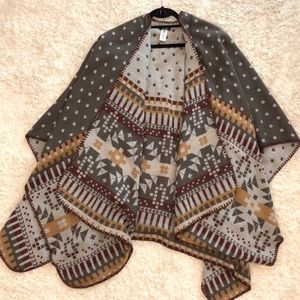 Roots Reversible Blanket Scarf/Wrap